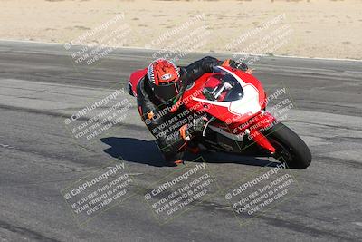 media/Dec-01-2025-Moto Forza (Mon) [[2daa91e15f]]/3-Beginner Group/Session 4 (Turn 10 Inside)/